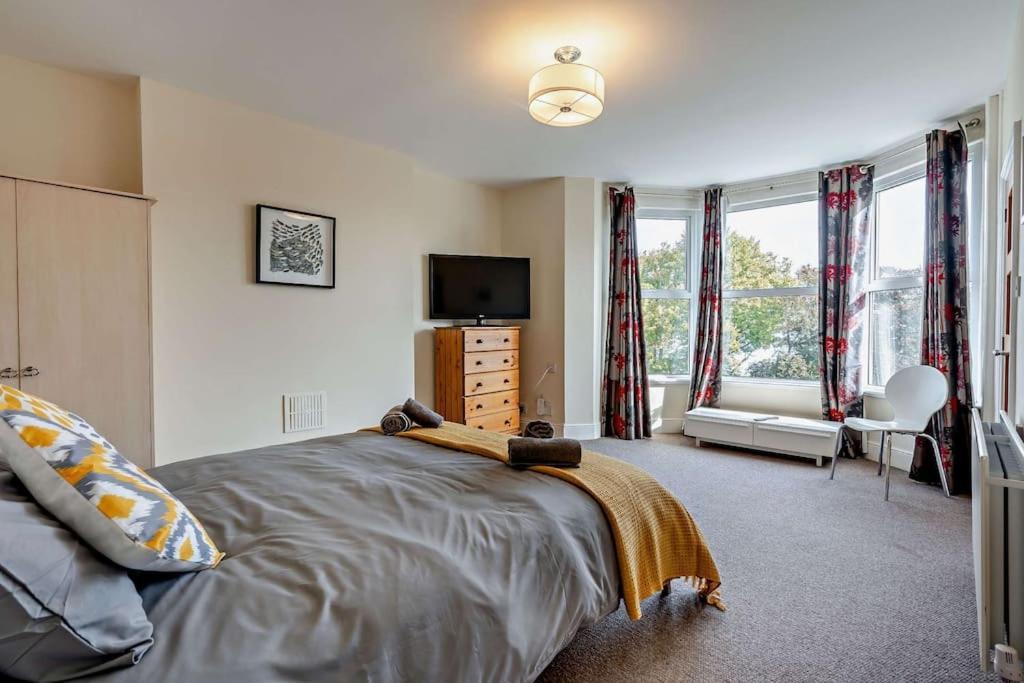 Dizzy Heights Swanage Sleeps 10 With Amazing Views Βίλα Εξωτερικό φωτογραφία