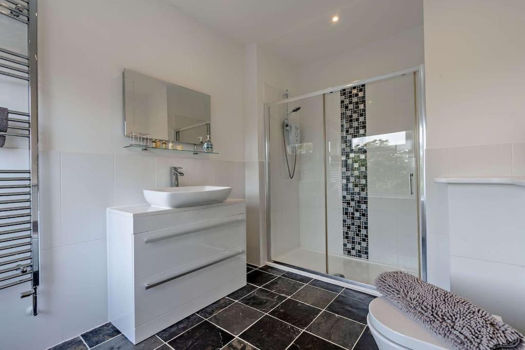 Dizzy Heights Swanage Sleeps 10 With Amazing Views Βίλα Εξωτερικό φωτογραφία
