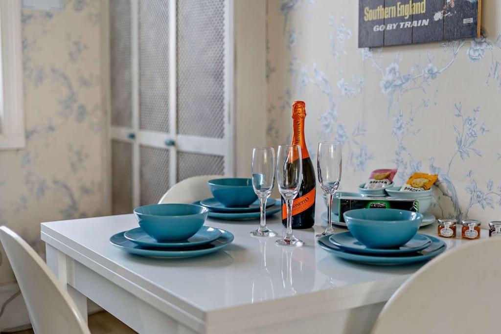 Dizzy Heights Swanage Sleeps 10 With Amazing Views Βίλα Εξωτερικό φωτογραφία